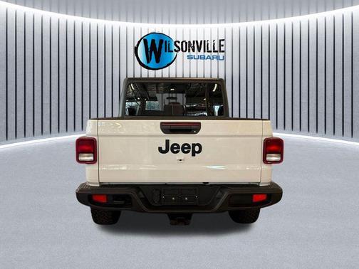 Bright White Clearcoat 2020 Jeep Gladiator Sport