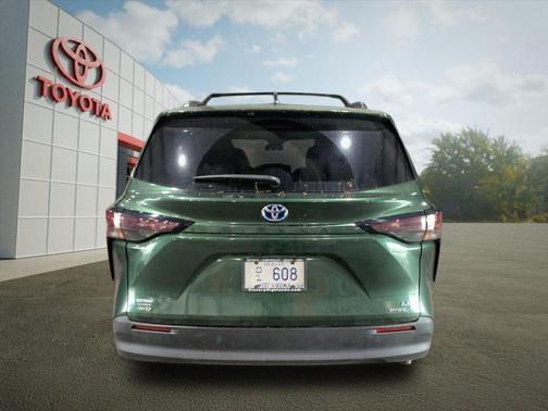 Cypress 2024 Toyota Sienna LE