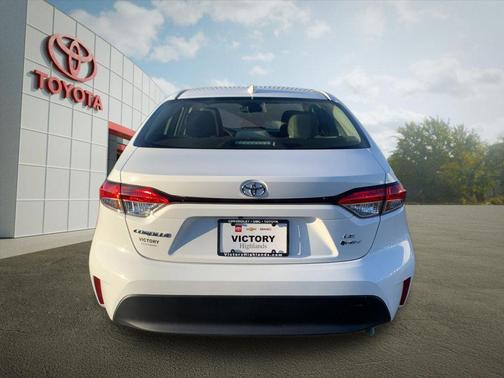 2026 Toyota Corolla Hybrid LE