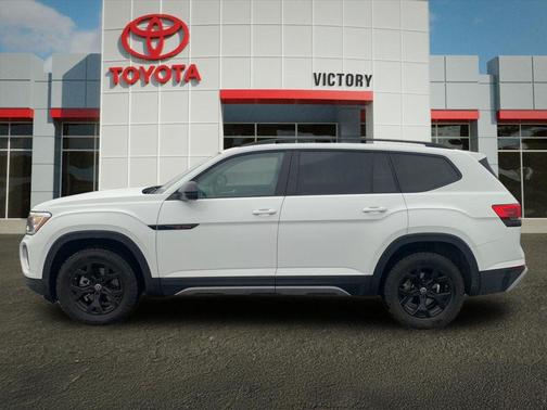 2025 Volkswagen Atlas 2.0T Peak Edition