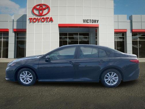 Underground 2025 Toyota Camry LE