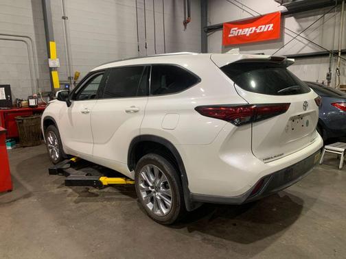 2021 Toyota Highlander Limited
