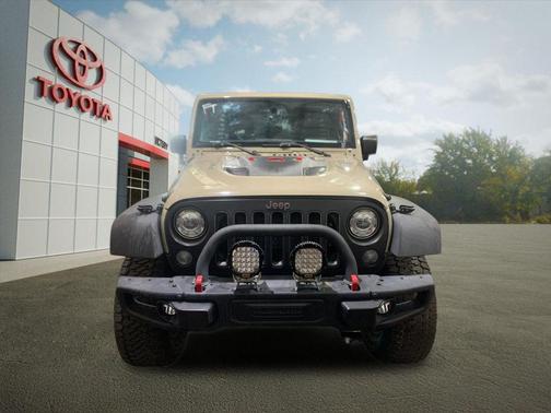 Granite Crystal Metallic Clearcoat 2017 Jeep Wrangler Unlimited Rubicon