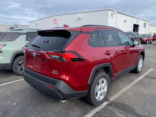 Ruby Flare Pearl 2021 Toyota RAV4 Hybrid XLE