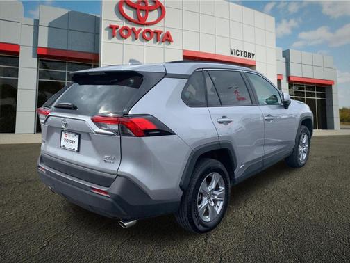 2025 Toyota RAV4 Hybrid XLE