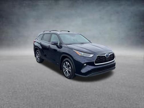 2023 Toyota Highlander Hybrid XLE