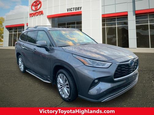 2024 Toyota Highlander Hybrid Platinum