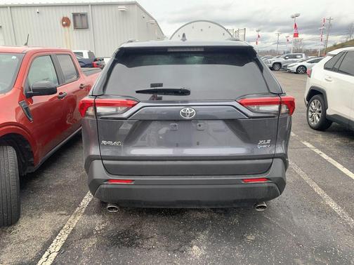 2025 Toyota RAV4 Hybrid XLE