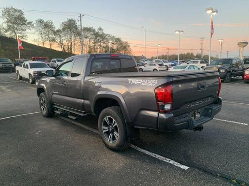 2019 Toyota Tacoma SR