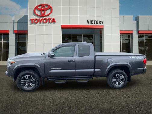 2019 Toyota Tacoma SR