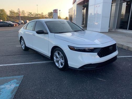 2023 Honda Accord LX 1.5T