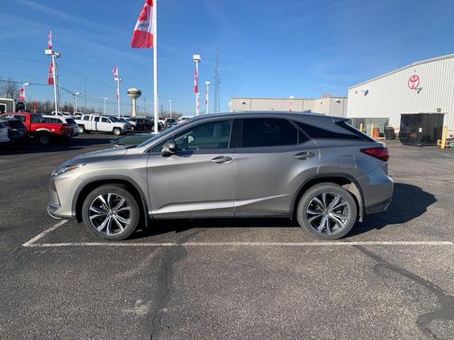 Wind Chill Pearl 2025 Toyota Camry XLE