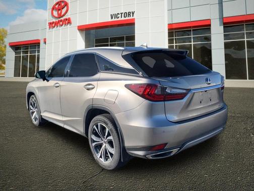 Wind Chill Pearl 2025 Toyota Camry XLE