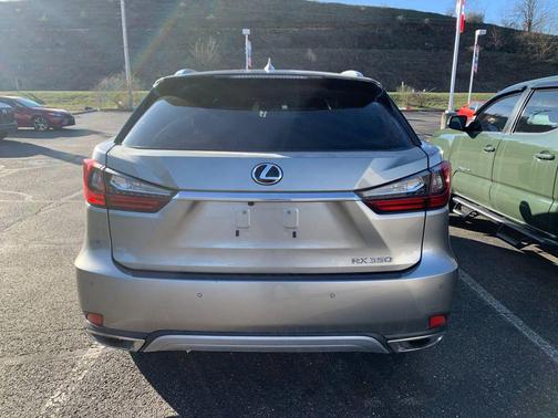 Wind Chill Pearl 2025 Toyota Camry XLE