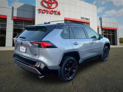 2025 Toyota RAV4 Hybrid SE