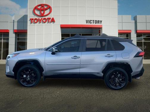 2025 Toyota RAV4 Hybrid SE