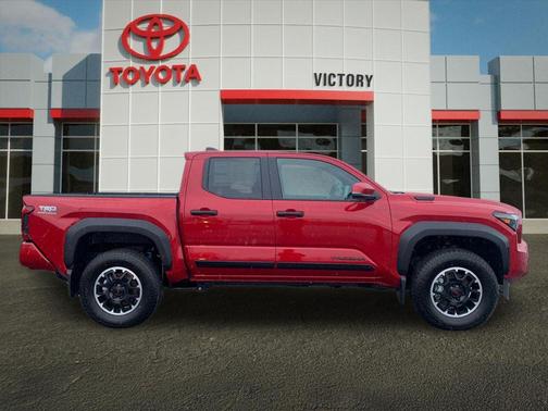 2026 Toyota Tacoma Hybrid TRD Off Road