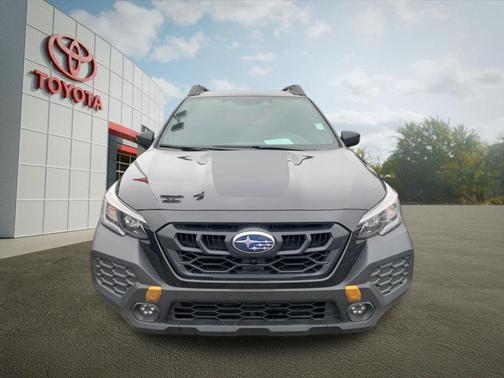 Crystal Black Silica 2025 Subaru Outback Wilderness