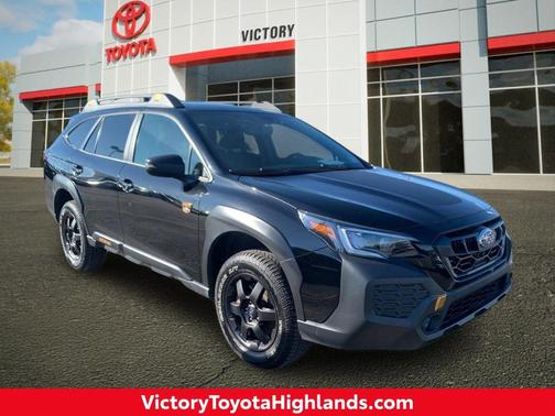Crystal Black Silica 2025 Subaru Outback Wilderness