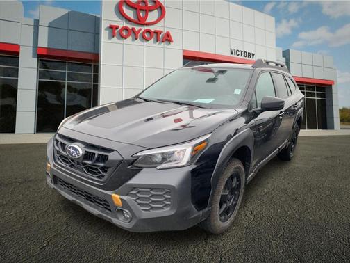 Crystal Black Silica 2025 Subaru Outback Wilderness