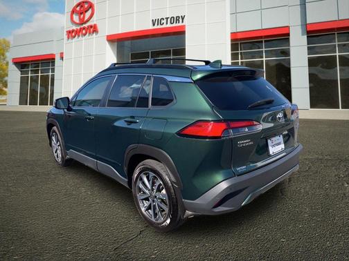 2022 Toyota Corolla Cross XLE