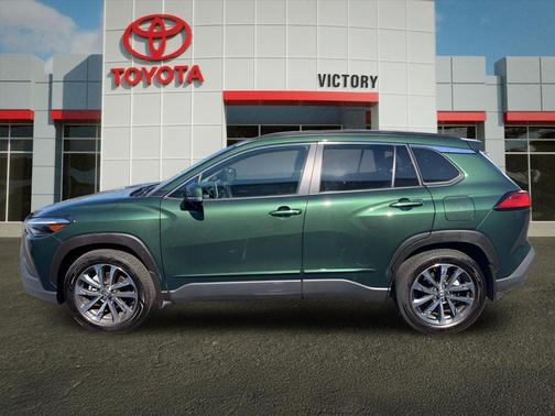 2022 Toyota Corolla Cross XLE