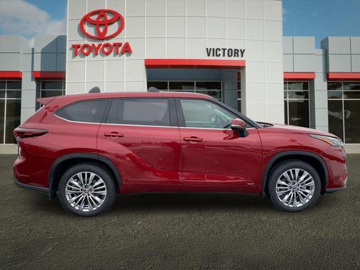 2026 Toyota Highlander Hybrid Platinum