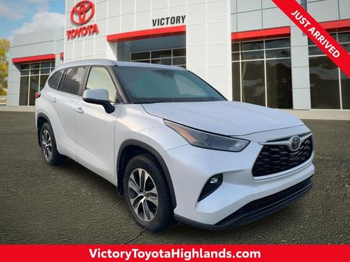 2023 Toyota Highlander XLE