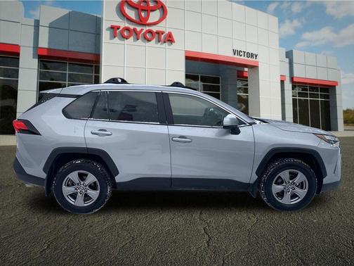 2023 Toyota RAV4 Hybrid LE