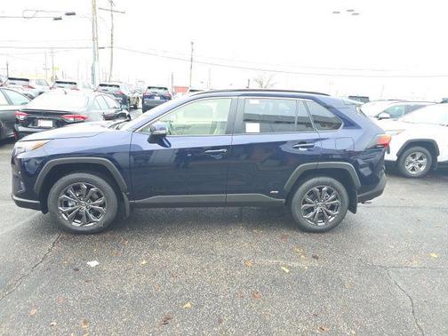 2025 Toyota RAV4 Hybrid XLE Premium