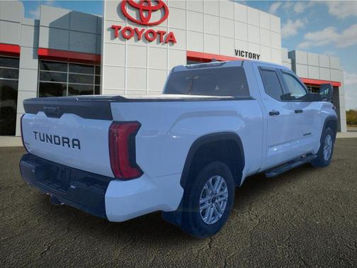 2022 Toyota Tundra SR5
