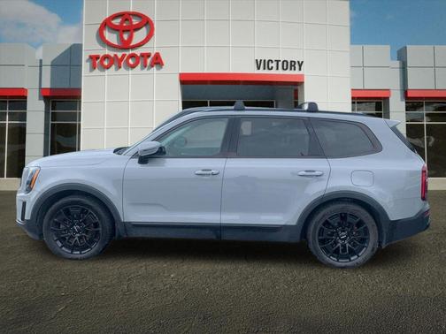 Wolf Gray 2022 Kia Telluride SX