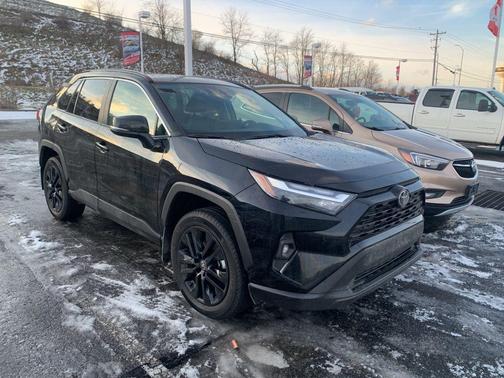 2024 Toyota RAV4 XLE Premium