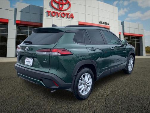 2026 Toyota Corolla Cross LE