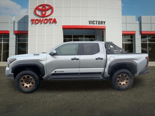 2025 Toyota Tacoma Hybrid Trailhunter