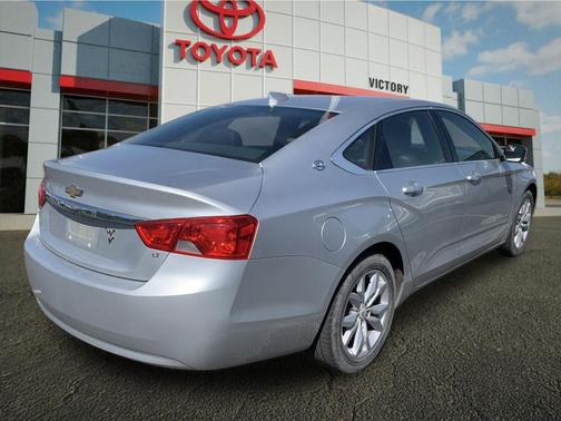 Silver Ice Metallic 2017 Chevrolet Impala 1LT