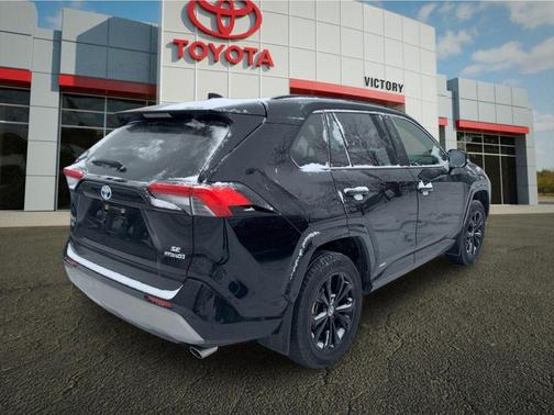 2023 Toyota RAV4 Hybrid SE