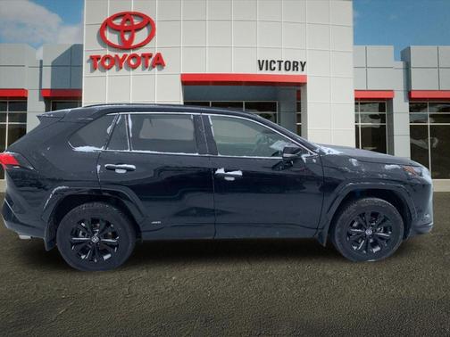 2023 Toyota RAV4 Hybrid SE