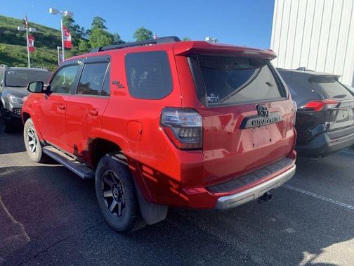 Barcelona Red Metallic 2024 Toyota 4Runner TRD Off Road Premium