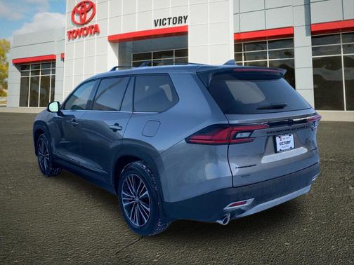 2026 Toyota Grand Highlander Hybrid Platinum MAX