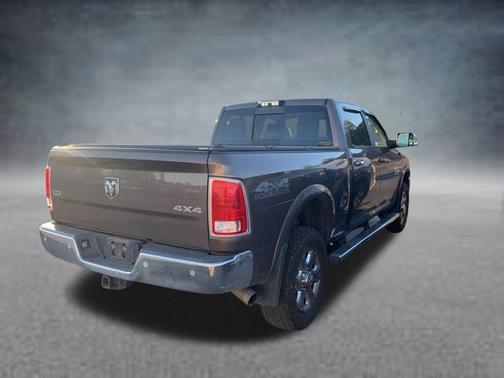 2018 RAM 2500 Laramie Crew Cab 4x4 6'4' Box