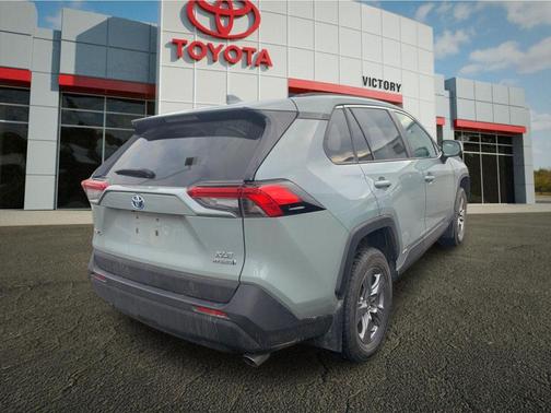 2023 Toyota RAV4 Hybrid XLE