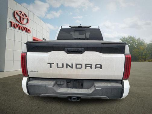 2022 Toyota Tundra SR5