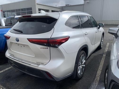 Blizzard Pearl 2020 Toyota Highlander XLE