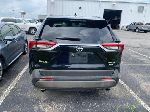 Midnight Black Metallic 2019 Toyota RAV4 Limited
