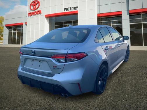 Classic Silver Metallic 2023 Toyota Corolla Hybrid SE