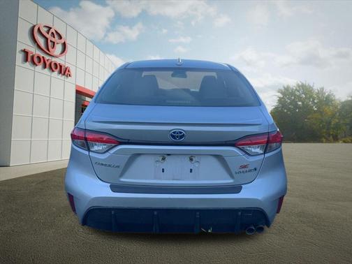 Classic Silver Metallic 2023 Toyota Corolla Hybrid SE