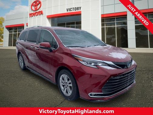 2021 Toyota Sienna Platinum 7 Passenger