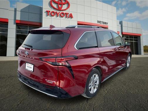 2021 Toyota Sienna Platinum 7 Passenger