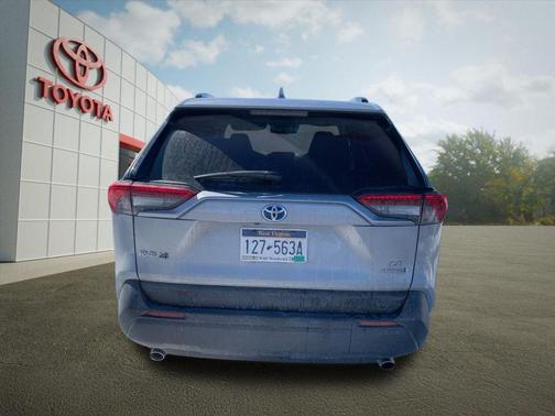 2024 Toyota RAV4 Hybrid LE